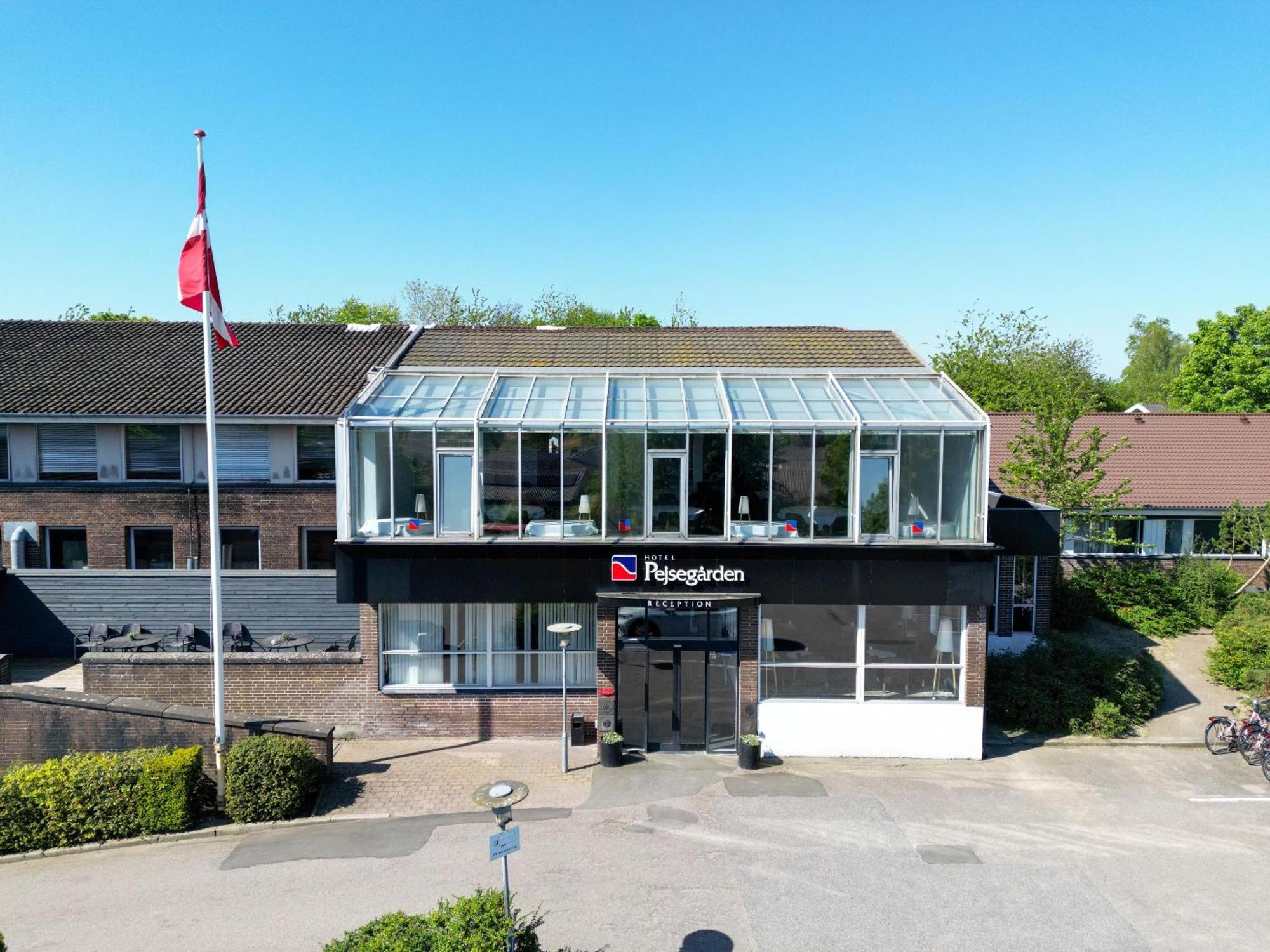 Hotel Pejsegaarden Brædstrup Екстериор снимка